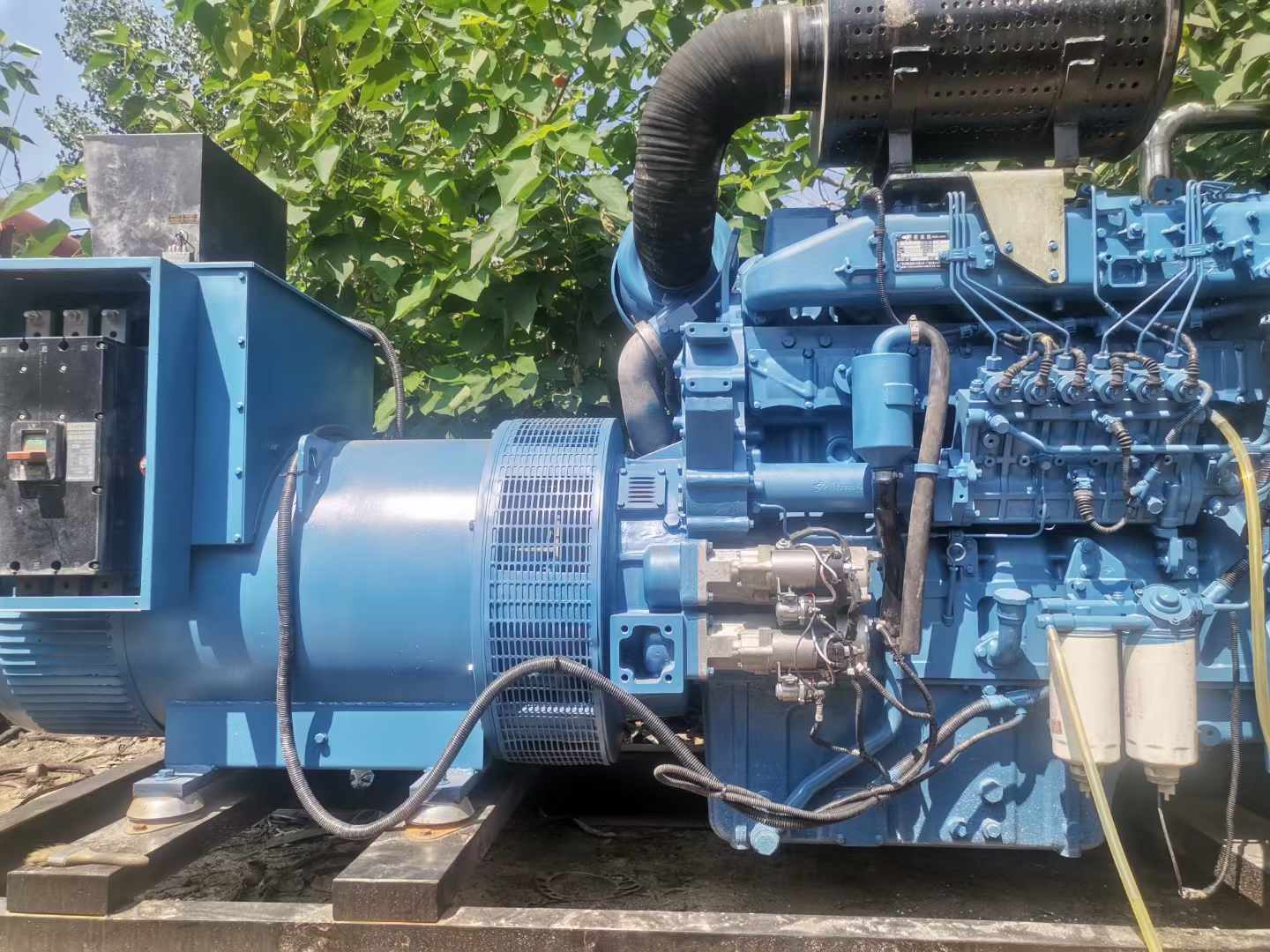 广灵详细说明降低 800kW 柴油发电机输出电流波动的方法
